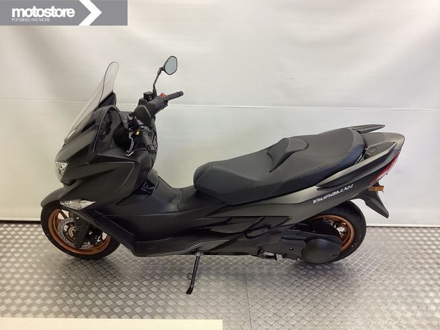 suzuki - burgman-400