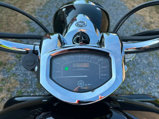 yamaha - xvs-1300-a-midnight-star