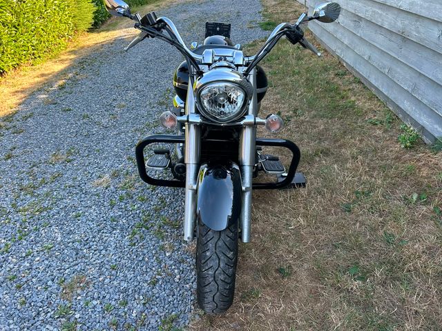 yamaha - xvs-1300-a-midnight-star