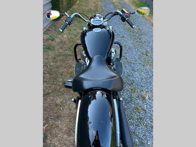 yamaha - xvs-1300-a-midnight-star