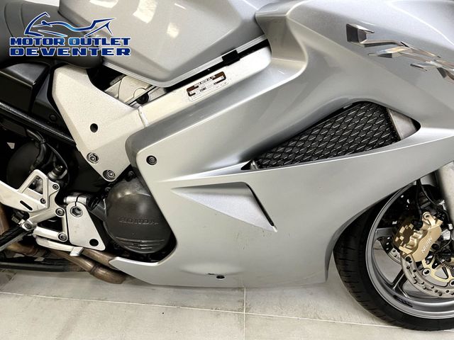 honda - vfr-800-vtec-abs