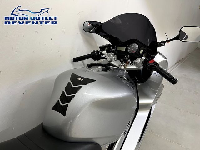 honda - vfr-800-vtec-abs
