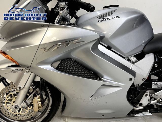 honda - vfr-800-vtec-abs