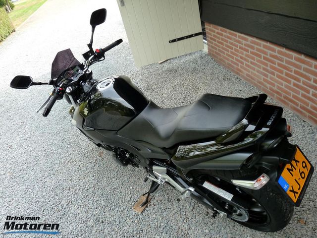 suzuki - gsr-600