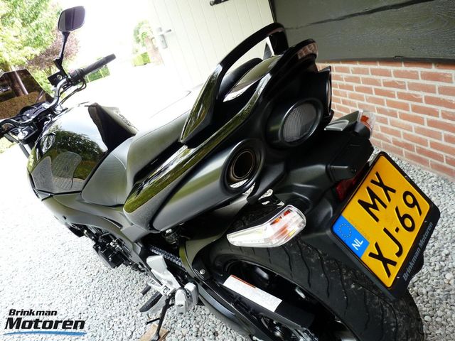 suzuki - gsr-600