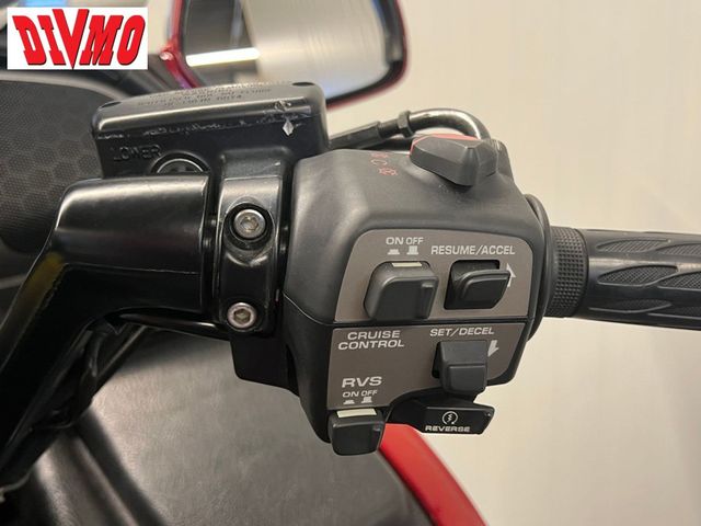 honda - gl-1800-goldwing-c-abs