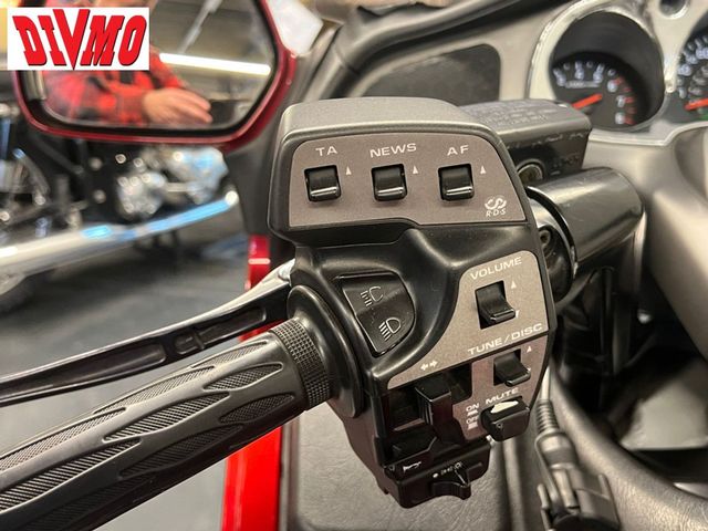 honda - gl-1800-goldwing-c-abs