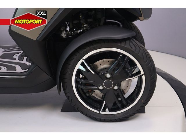 peugeot - metropolis-400