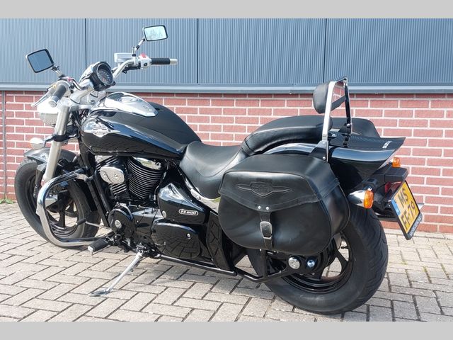 suzuki - intruder-m-800