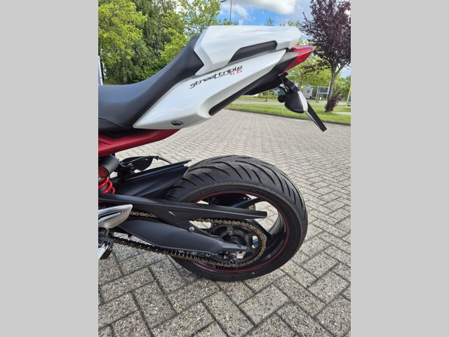 triumph - street-triple-r-abs