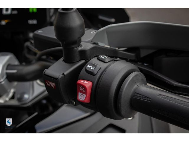 bmw - r-1300-gs-adventure-triple-black