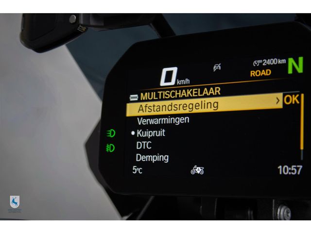 bmw - r-1300-gs-adventure-triple-black