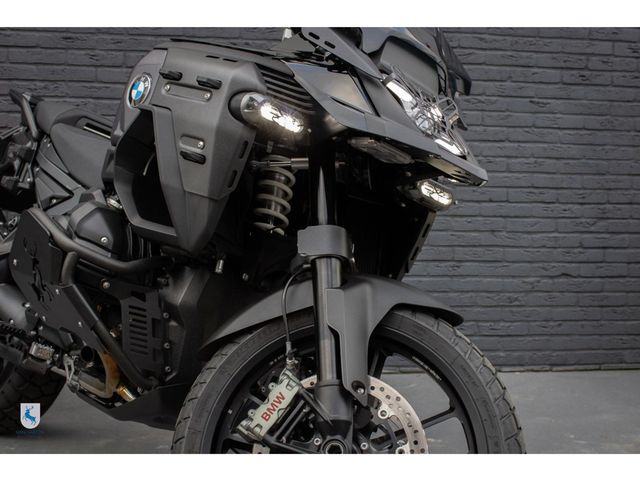 bmw - r-1300-gs-adventure-triple-black