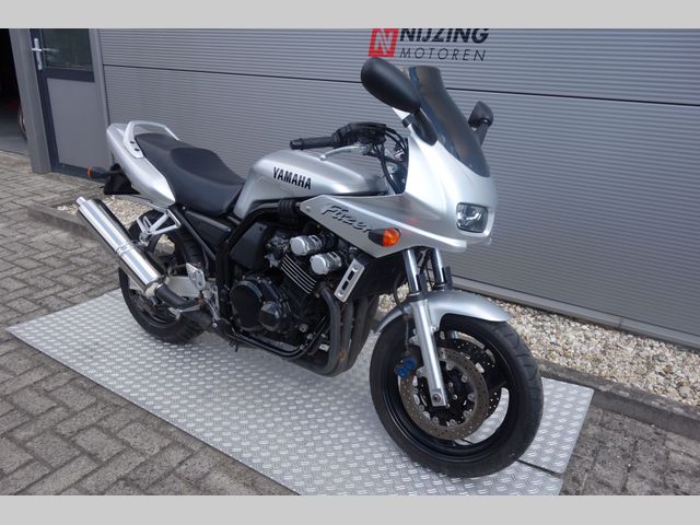 yamaha - fzs-600-fazer
