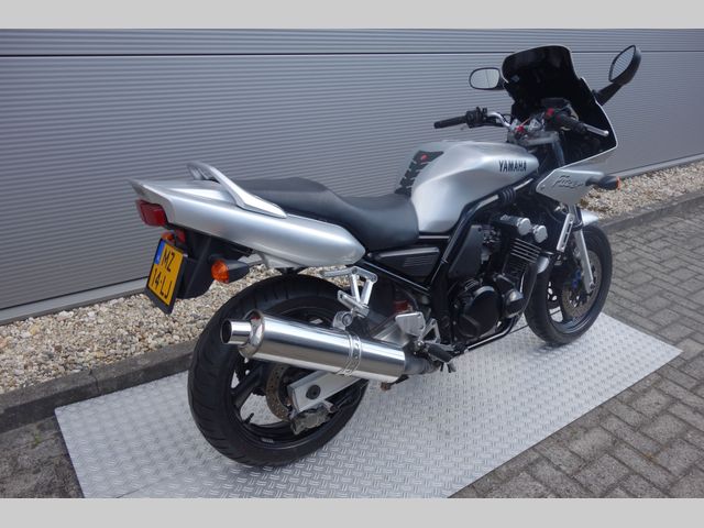 yamaha - fzs-600-fazer