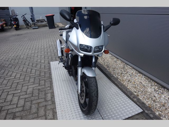 yamaha - fzs-600-fazer