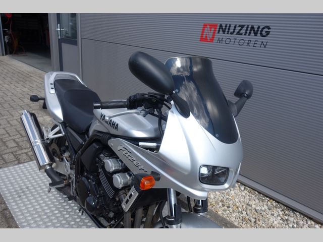 yamaha - fzs-600-fazer