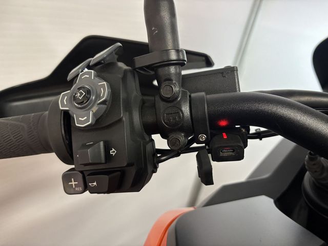 ktm - 1290-super-adventure-s