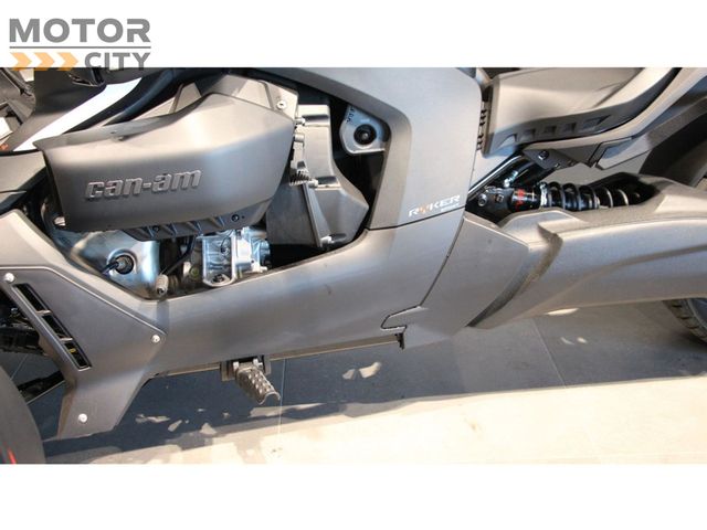 can-am - ryker-900