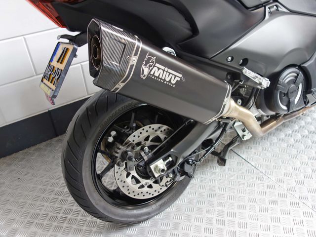yamaha - tmax-560