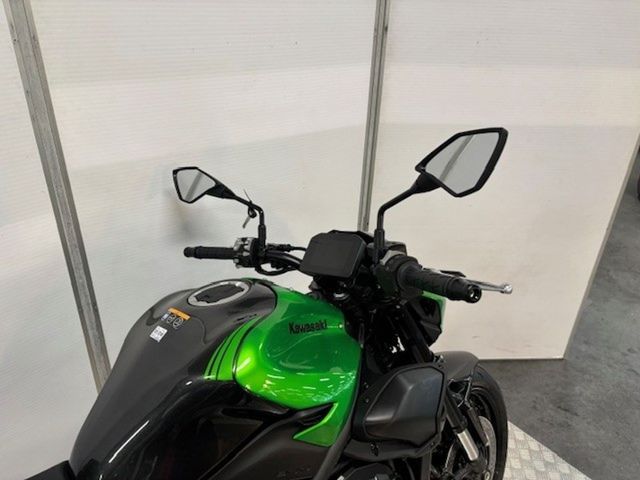 kawasaki - z900