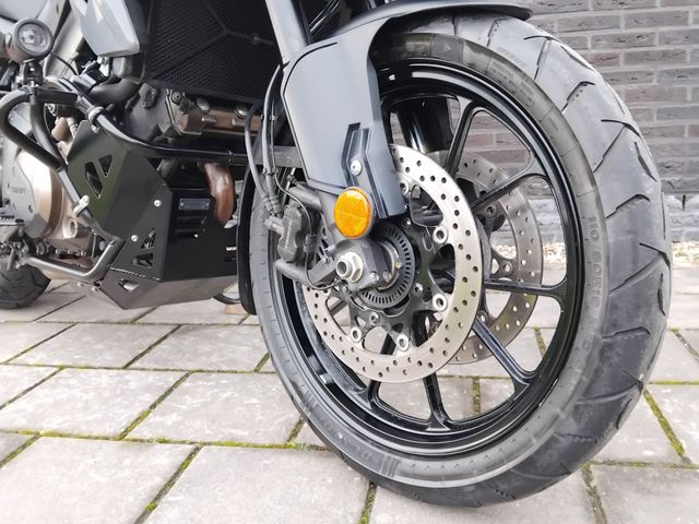 suzuki - v-strom-1050-a