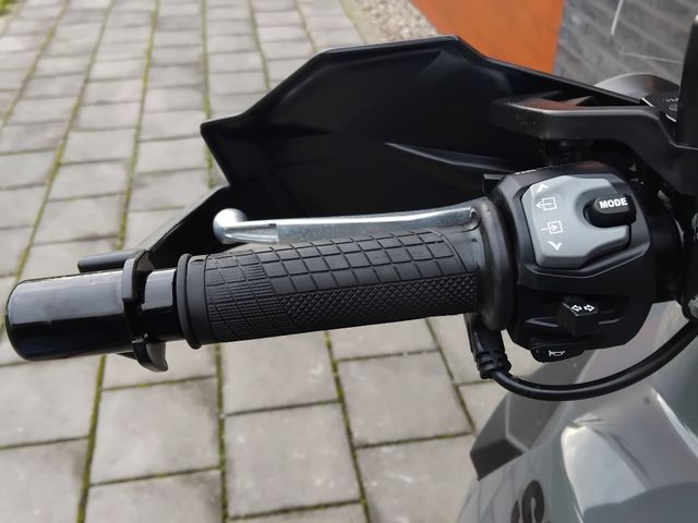 suzuki - v-strom-1050-a