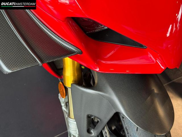 ducati - panigale-v4-s