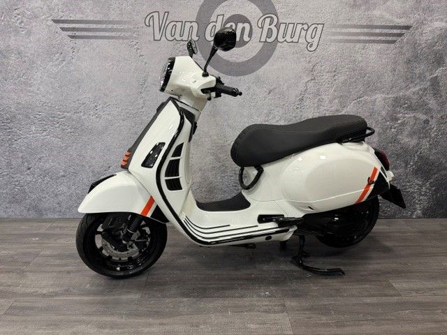 vespa - gts-300-super-sport
