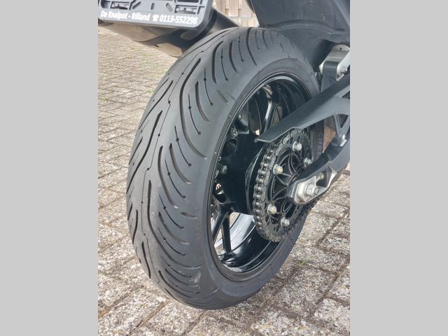 bmw - f-800-r