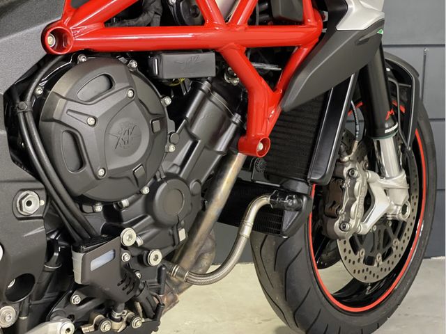 mv-agusta - brutale-800