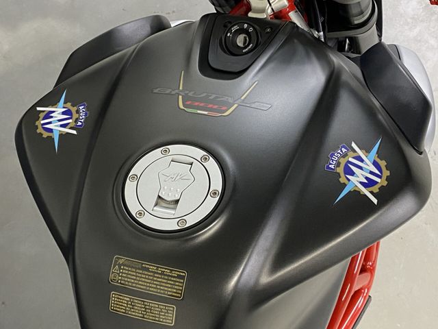 mv-agusta - brutale-800