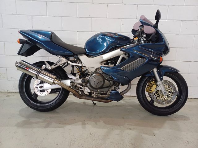 honda - vtr-1000-f-firestorm