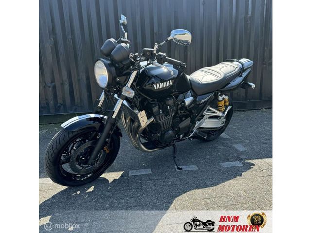 yamaha - xjr-1300