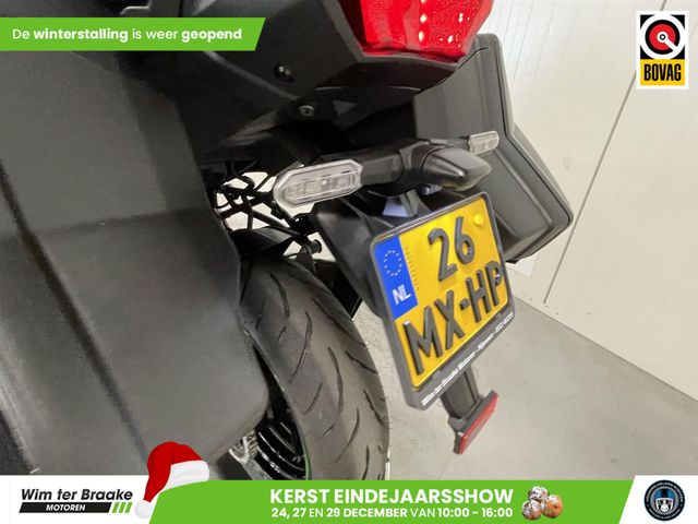 kawasaki - versys-1100-se