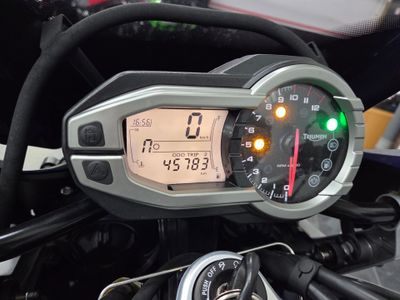 TRIUMPH TIGER 1200 GT EXPLORER – foto 3