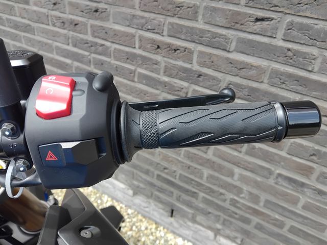 suzuki - gsx-s-1000