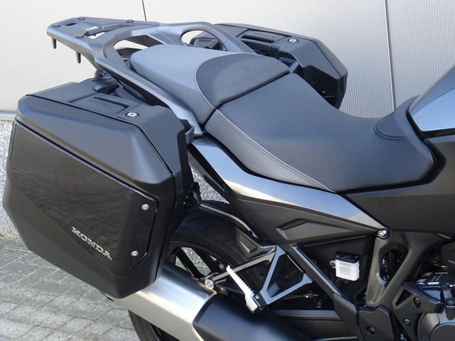 honda - nt-1100
