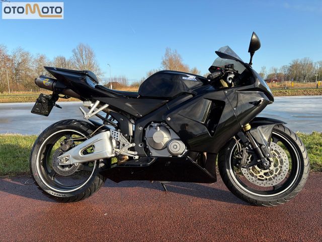 honda - cbr-600-rr