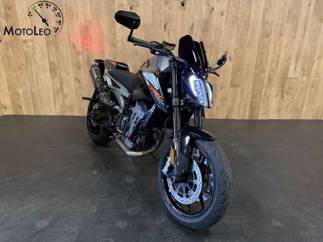ktm - 790-duke