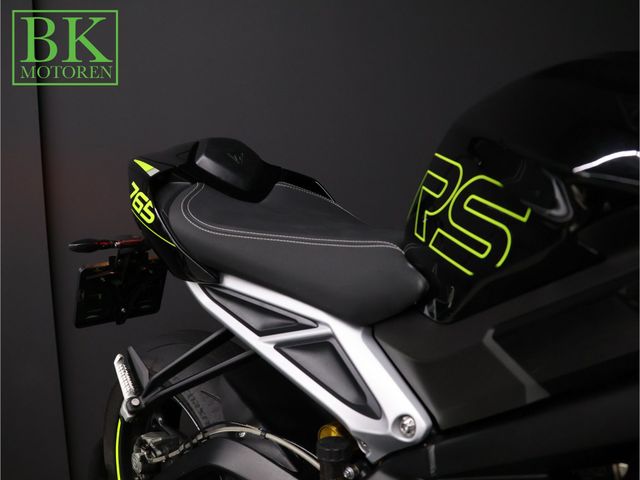triumph - street-triple-rs