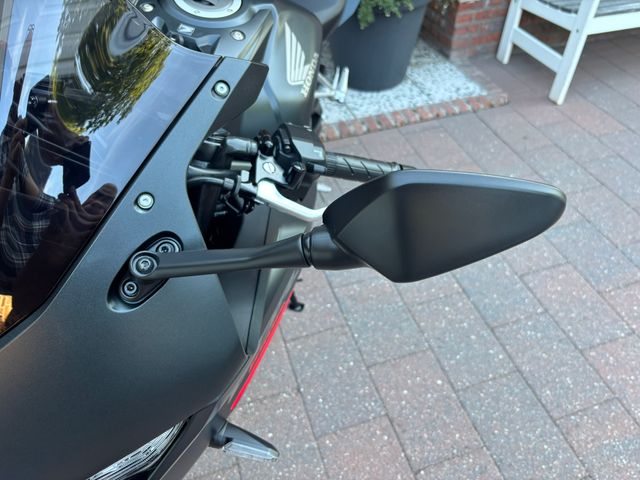 honda - cbr-650-r