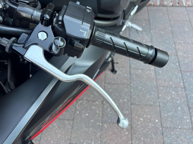 honda - cbr-650-r