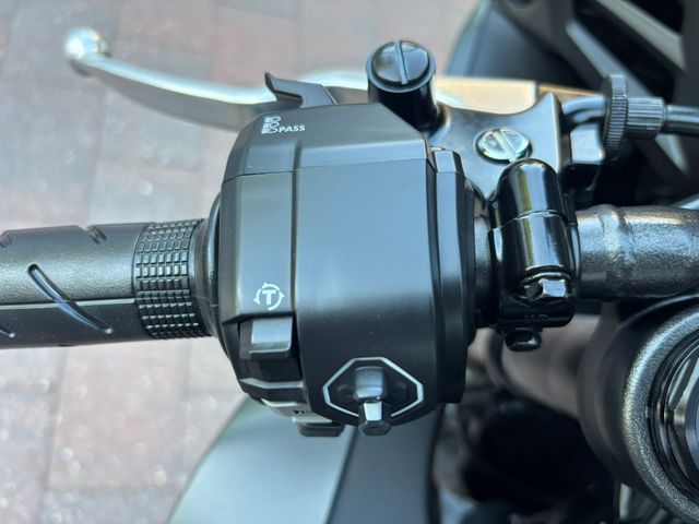 honda - cbr-650-r