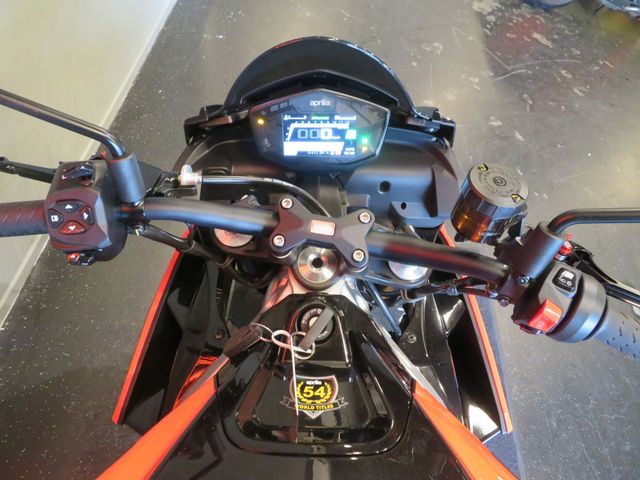 aprilia - tuono-660-factory
