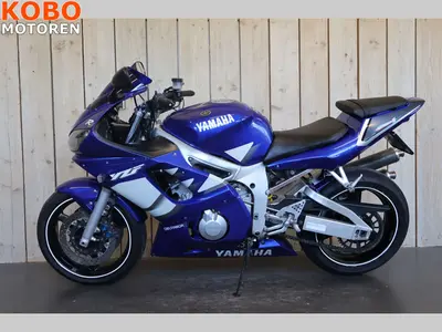 YAMAHA YZF R6 – foto 3