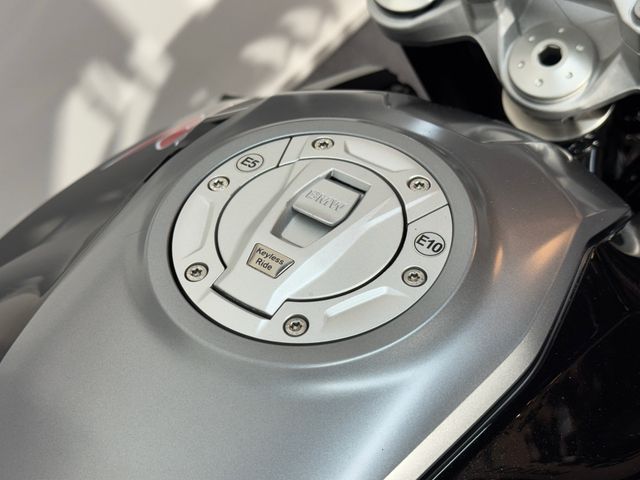 bmw - f-900-r