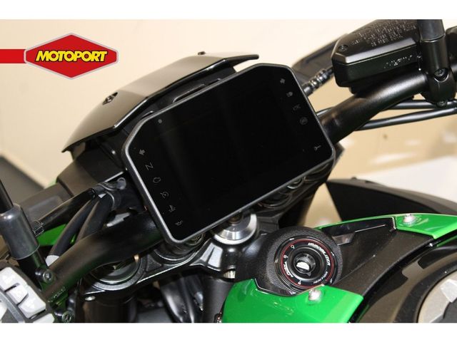 kawasaki - z900