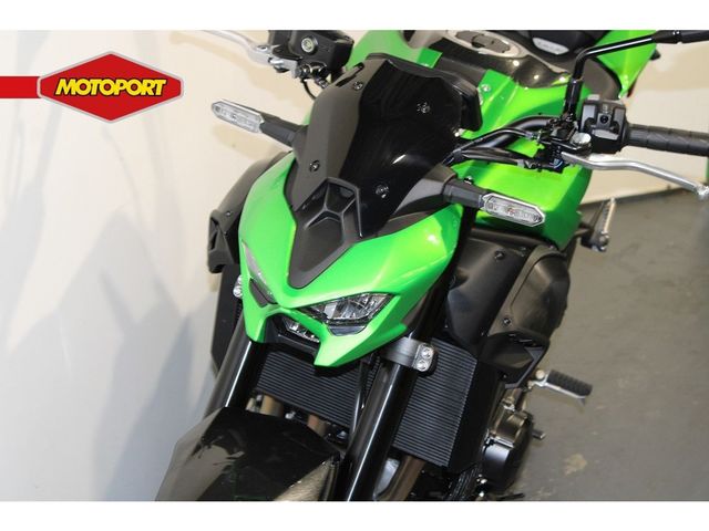 kawasaki - z900