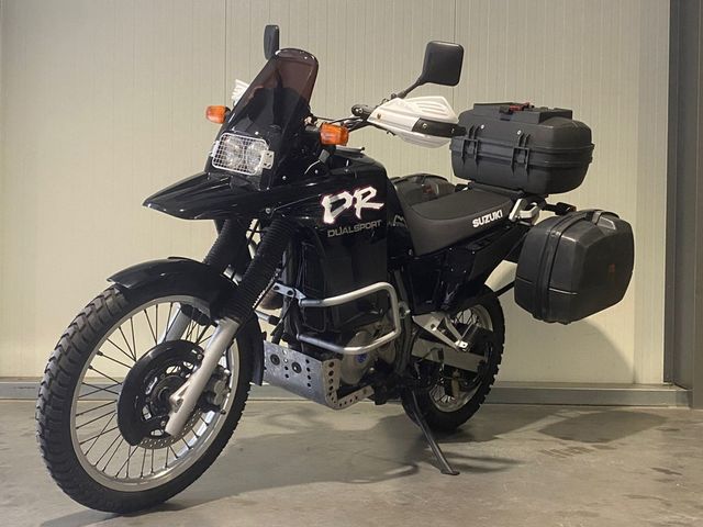 suzuki - dr-800-s